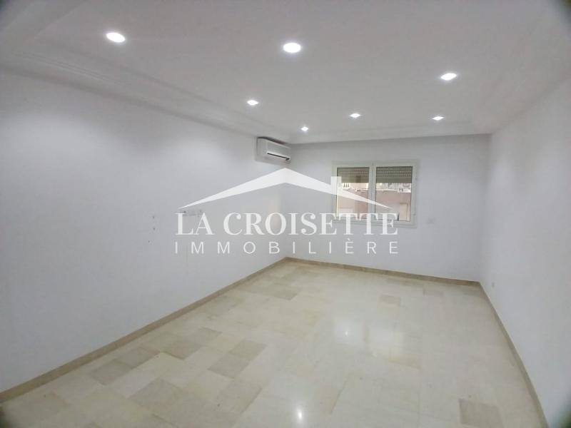Appartement S+3 à Ain Zaghouan El wahat MAL0985