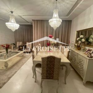 Appartement S+3 avec chambre de service à La Marsa ZAV1812