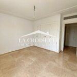 Photo-3 : Appartement S+2 avec jardin et piscine à Gammarth MAL1467