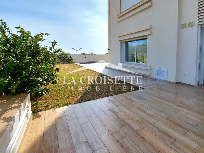 Appartement S+2 avec jardin et piscine à Gammarth MAL1467