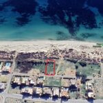 Terrain pieds dans l&rsquo;eau 1163m² à Jinene Beni Khiar