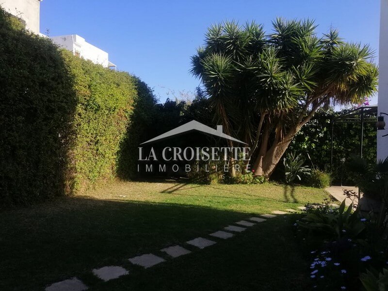 Villa S+3 avec piscine à La Marsa MVV0324