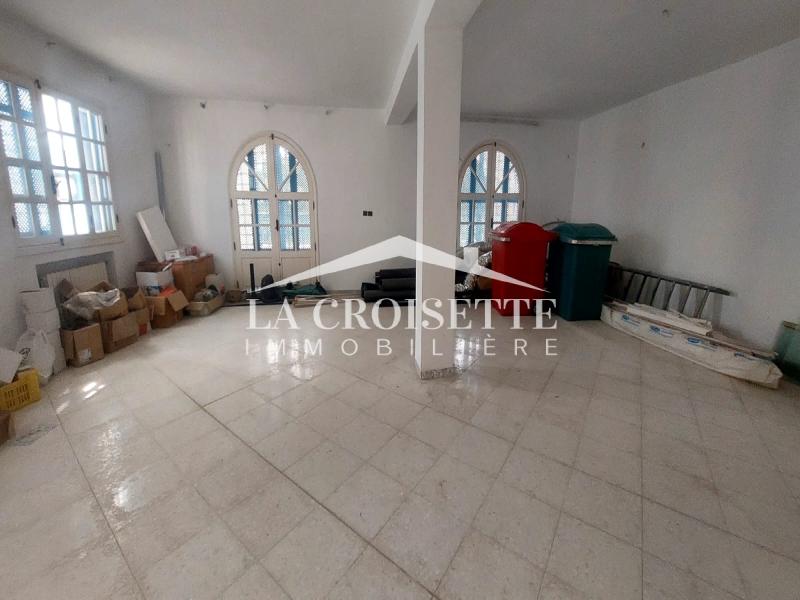 Villa à retaper ou à démolir à Gammarth MVV0430