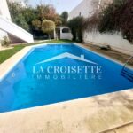 Villa S+5 avec piscine à La Marsa ZVL0208
