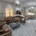 Rez-de-chausée de villa S+4 avec jardin à La Marsa MRCL0305