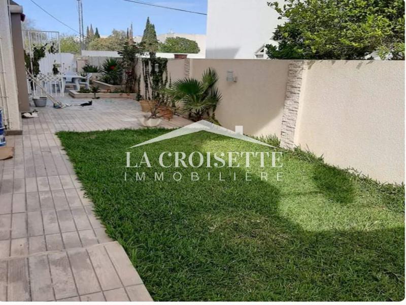 Rez-de-chaussée de villa avec jardin à La Soukra ZRCL0312