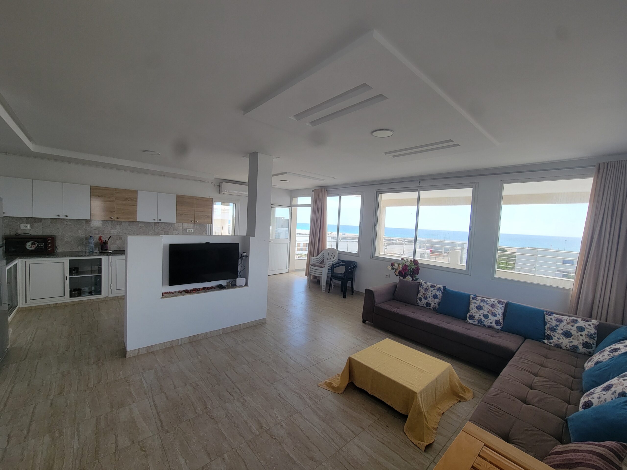 Dream Vacation Apartment in Maamora Plage, Béni Khiar
