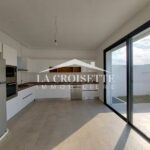 Photo-3 : Triplex S+3 avec piscine à Gammarth MTRL0102