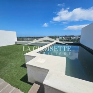Triplex S+3 avec piscine à Gammarth MTRL0097