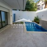 Duplex S+3 avec chambre de service, jardin et piscine à La Soukra MDV0161