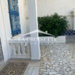 Photo-1 : Rez-de-chaussée de villa avec terrasse S+3 semi-meublé à La Marsa MAL1524