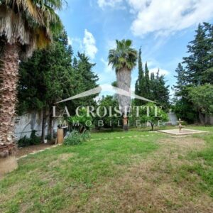 Rez-de-chaussée de villa meublé S+3 à Gammarth Supérieur MRCL0055