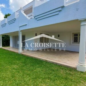 Villa S+4 à Gammarth MVL0642