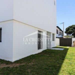Villa s+3 à La Soukra MVV0395