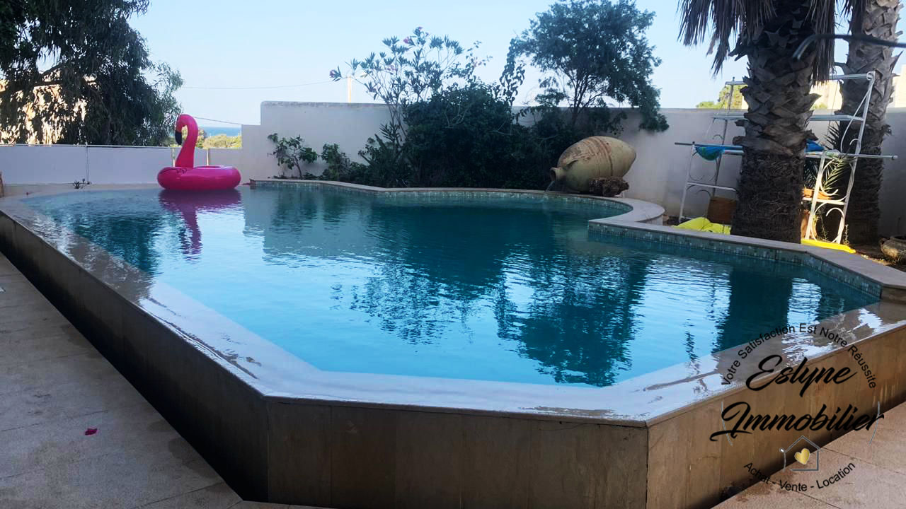 Luxury Villa with Pool in Madfoun Hergla: An Unforgettable Stay in Tunisia