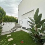 Photo-1 : Villa avec Piscine au Lac 2