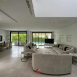Photo-2 : Villa avec Piscine au Lac 2