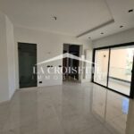 Photo-5 : Triplex S+4 avec piscine aux Jardins de Carthage MTRV0059