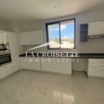 Photo-7 : Villa S+5 avec piscine vue sur mer à Gammarth MVL1706