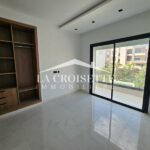 Photo-9 : Triplex S+4 avec piscine aux Jardins de Carthage MTRV0059