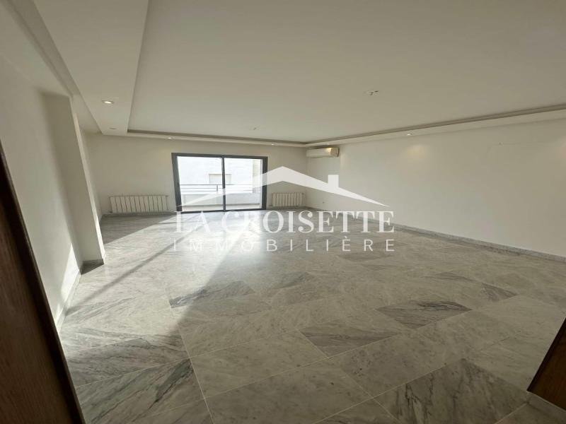 Appartement S+3 à La Soukra ZAL1636