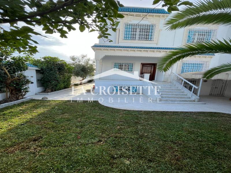 Villa S+4 à La Marsa MVL1018