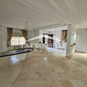 Rez-de-chaussée de villa S+2 avec jardin à Ain Zaghouan Nord MRCL0316