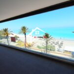 Photo-2 : Appartement S+4 Pied dans L’eau et vue sur mer à corniche