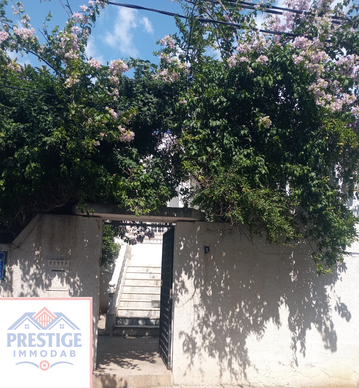 VILLA S+4 AVEC JARDIN & GARAGE