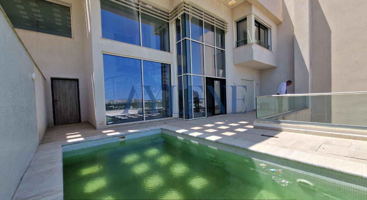 Duplex S4 avec piscine au Lac 2