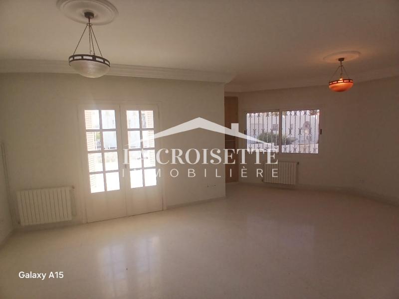 Duplex S+3 avec terrasse à La Marsa ZDL0676