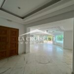 Villa S+6 avec piscine couverte à L’aouina ZVL1704