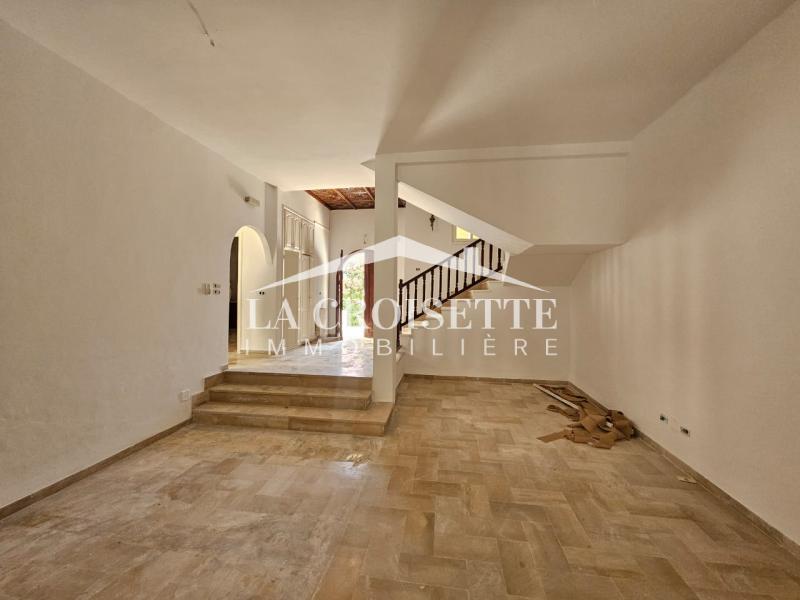 Exclusive Office Duplex for Rent in Lac 1, Tunis - ZBL0525