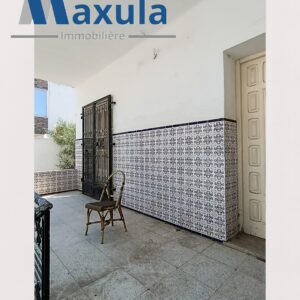 VILLA S+3 À RÉNOVER À BEN AROUS