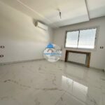 Photo-7 : S1 luxe jamais habité situé à Sahloul 4