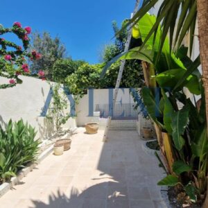 Villa S+5 à louer à La Marsa avec grand jardin