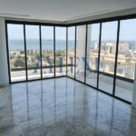 Photo-3 : Splendide duplex front lac