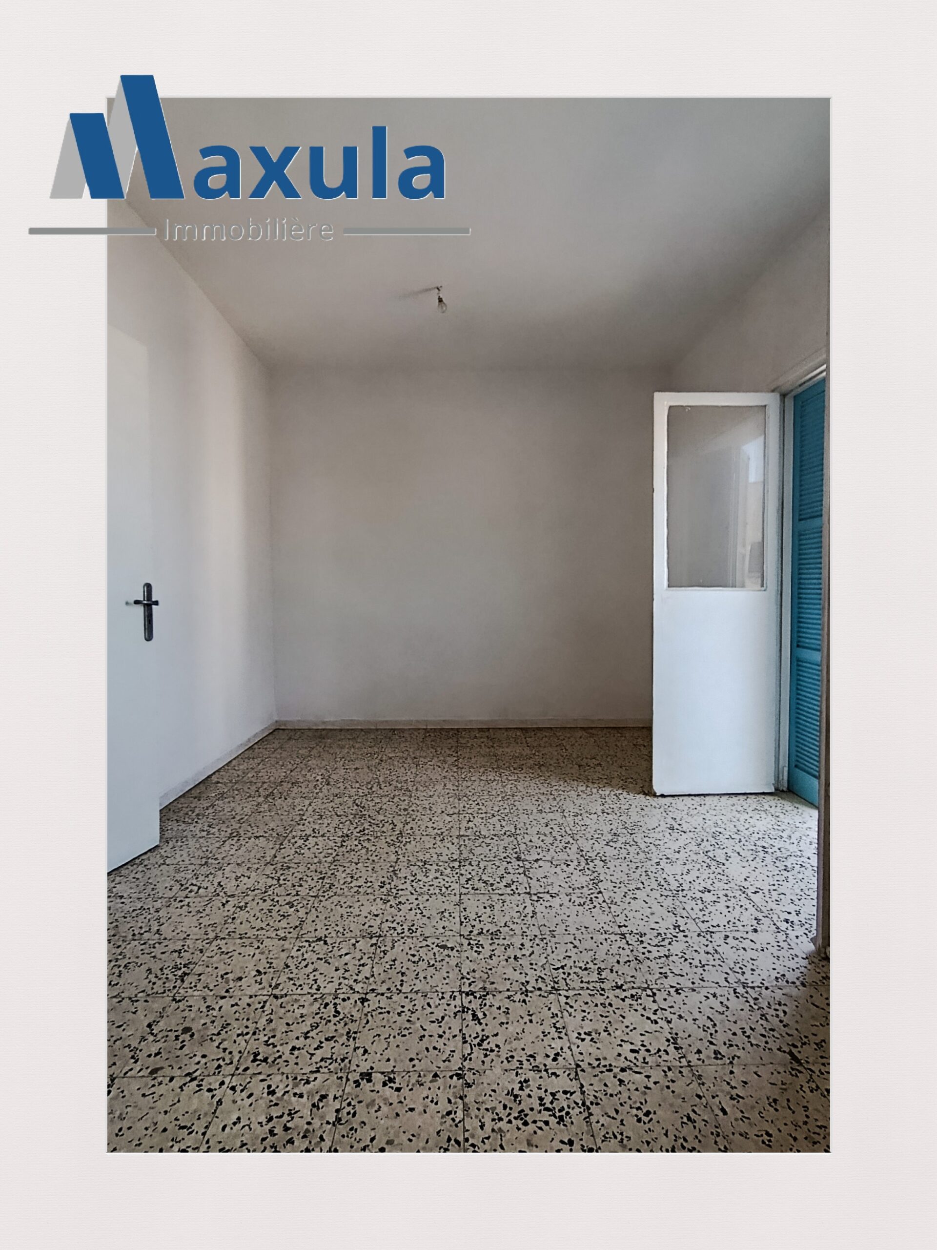 Luxurious 3-Room Apartment for Sale in Rades SNIT