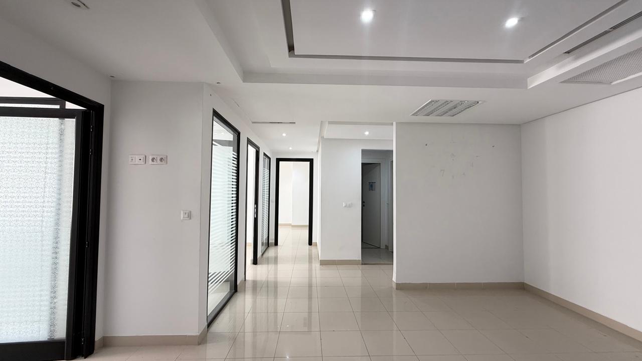 Office for Rent in Montplaisir, Tunis: The Ideal Space for Your Business