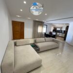 Prestigieux étage de villa sans meuble à Khezama Ouest