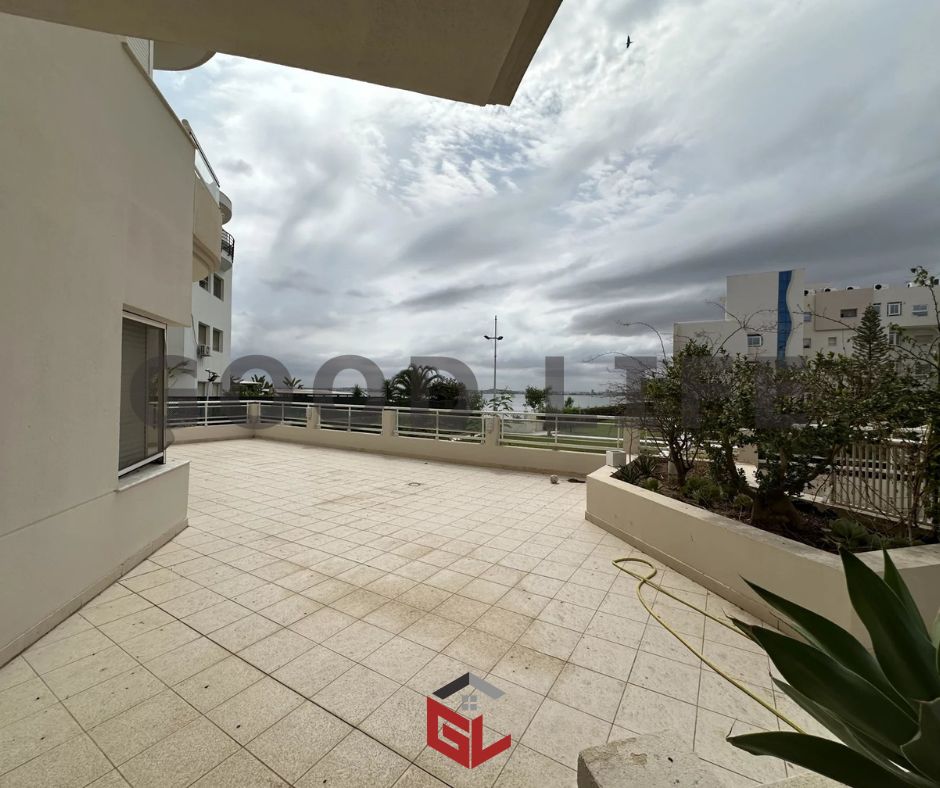 Stunning Ground Floor S+4 Apartment with Breathtaking Lake View