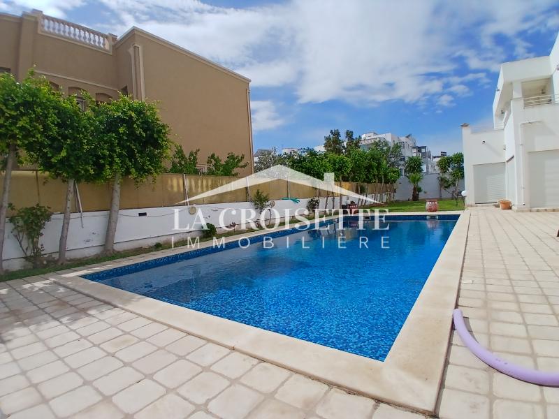 Duplex S+4 avec jardin et piscine aux Berges du Lac 1 MDL0687