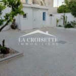 Photo-2 : Rez-de-chaussée de villa avec jardin S2 meublé à Carthage MAL1871