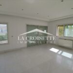 Photo-4 : Duplex S+4 avec jardin et piscine aux Berges du Lac 1 MDL0687