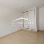 Photo-6 : Duplex S+4 avec jardin et piscine aux Berges du Lac 1 MDL0687