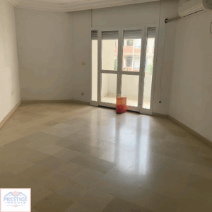 S+3 à Laouina + CELLIER +PLACE PARKING , Cité Les Palmeraies (Hay El Wahet) 1er etage