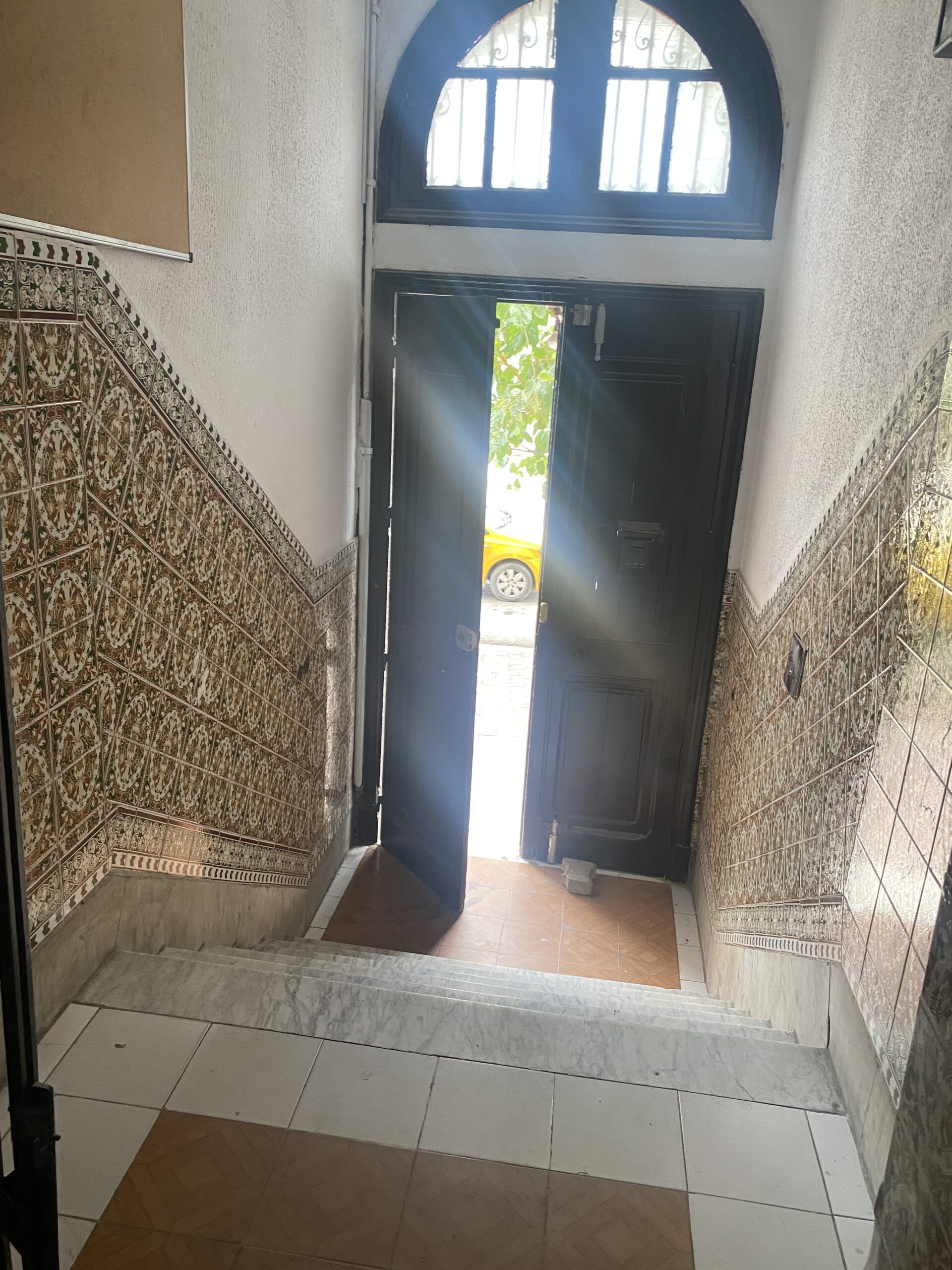 Charming Renovated Apartment on Avenue de la Gare