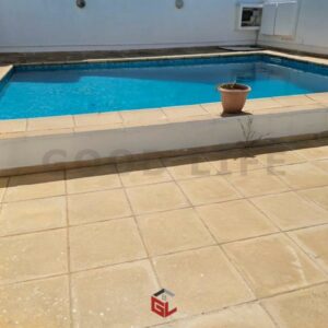 Villa en S+4 à cité les Pins
