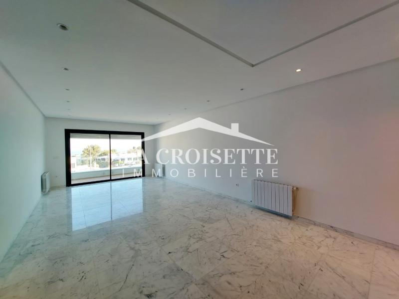 Appartement S3 avec terrasse vue sur mer à La Marsa MAL1998