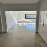 Photo-1 : Appartement S+4 à la Marsa MAL2028